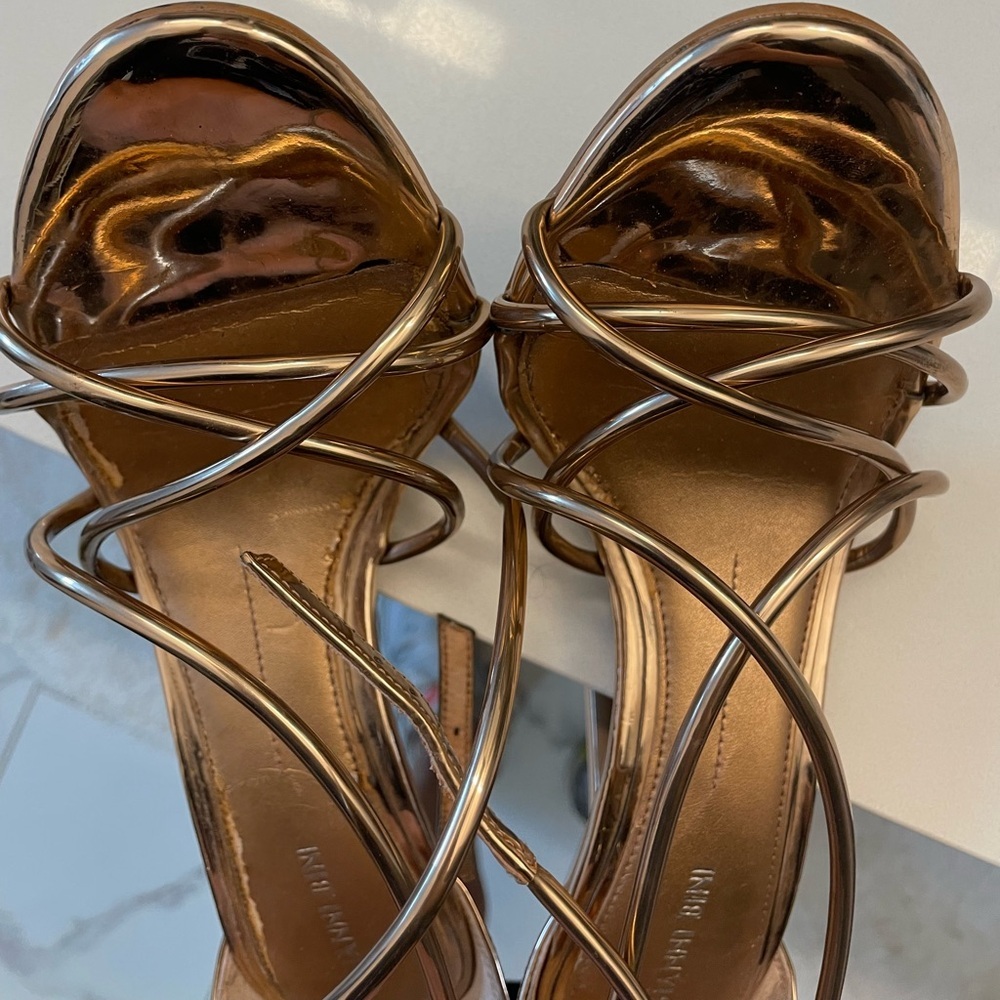 Stappy heels gold bronze Gianni Bini evening shoes club shoes.